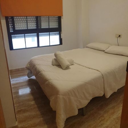 Apartamento Guardamar Playa กัวร์ดามาร์ เดล เซกูรา ภายนอก รูปภาพ