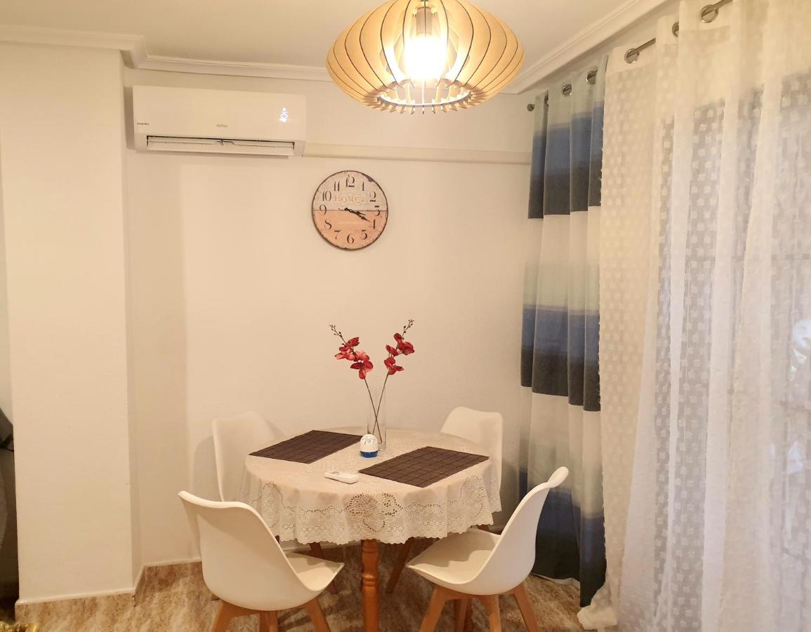 Apartamento Guardamar Playa กัวร์ดามาร์ เดล เซกูรา ภายนอก รูปภาพ